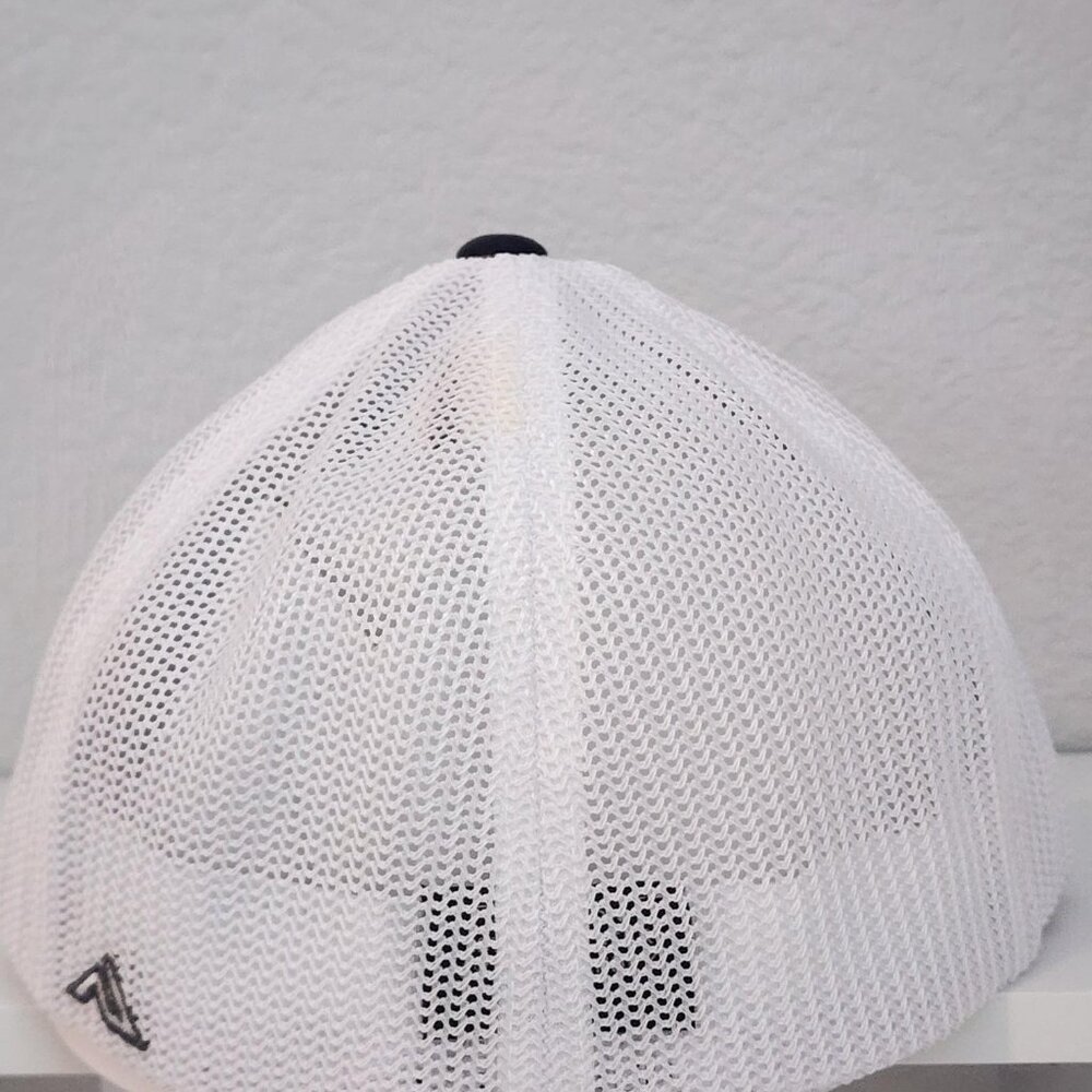 American Eagle Patched Pacific Headwear Snow Camo Flexfit Trucker Hat - Picture 4 of 4